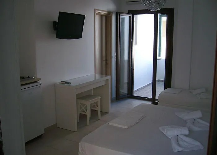 Depis Place And Lägenhet Naxos City