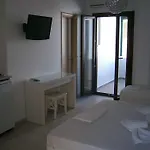 Depis Place And Appartement Naxos City
