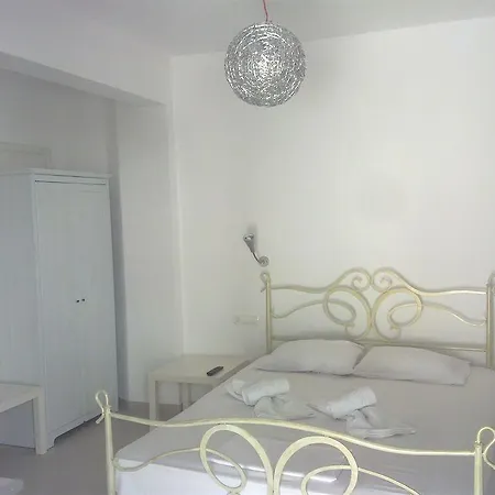 Depis Place And Apartmán Naxos City