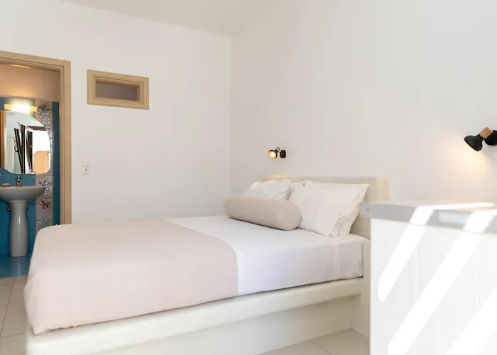 Depis Place And Apartment Naxos City